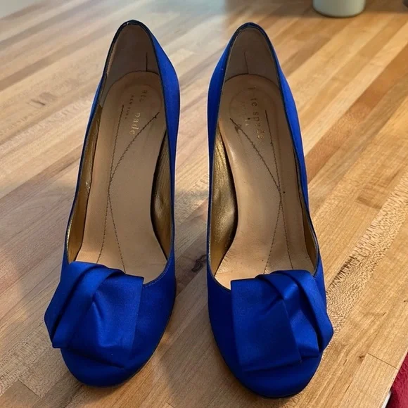 Kate Spade New York Peep Toe Blue Satin Pump Shoes Size 6. - Picture 6 of 7